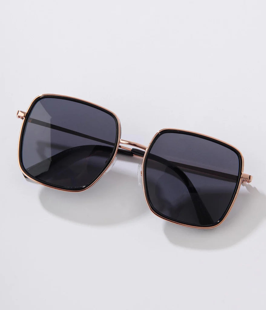 Bardot Sunnies | Black