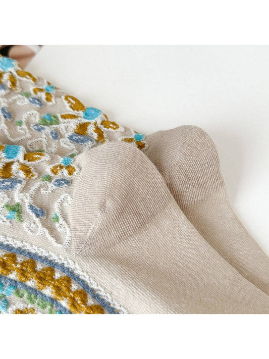 Textured Floral Ribbon Socks | Beige