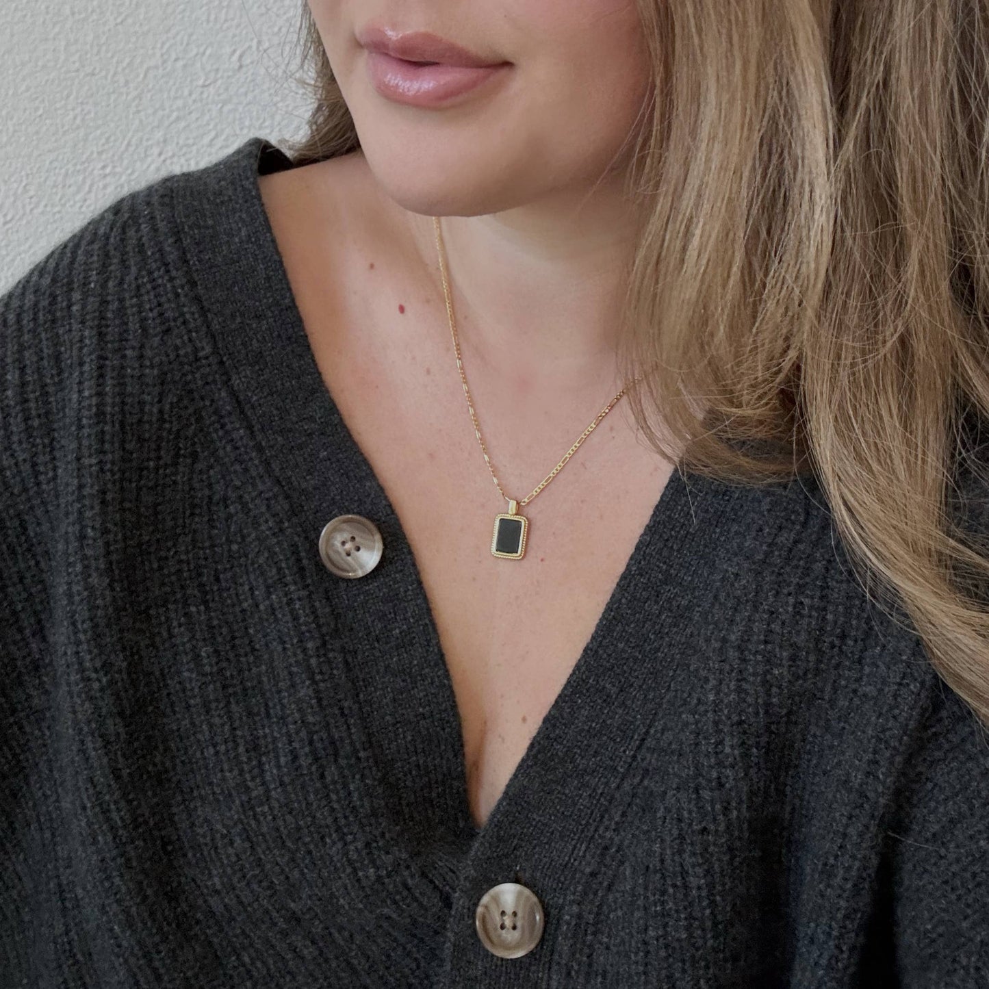 Finn Pendant Necklace