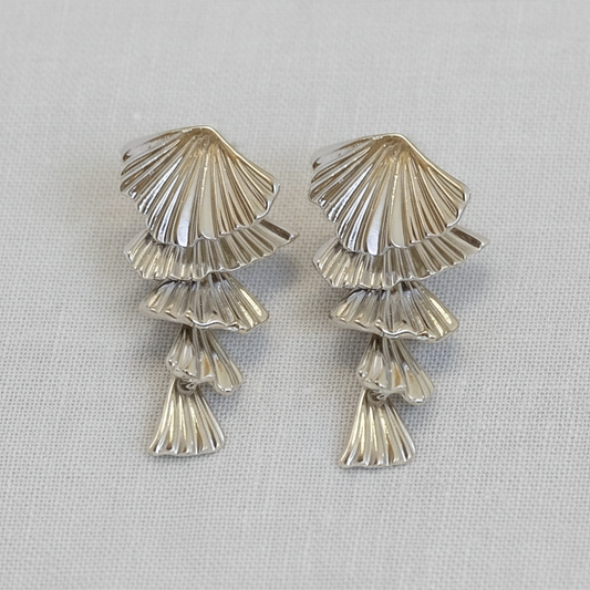 Shells Fan Drop Earrings | Silver