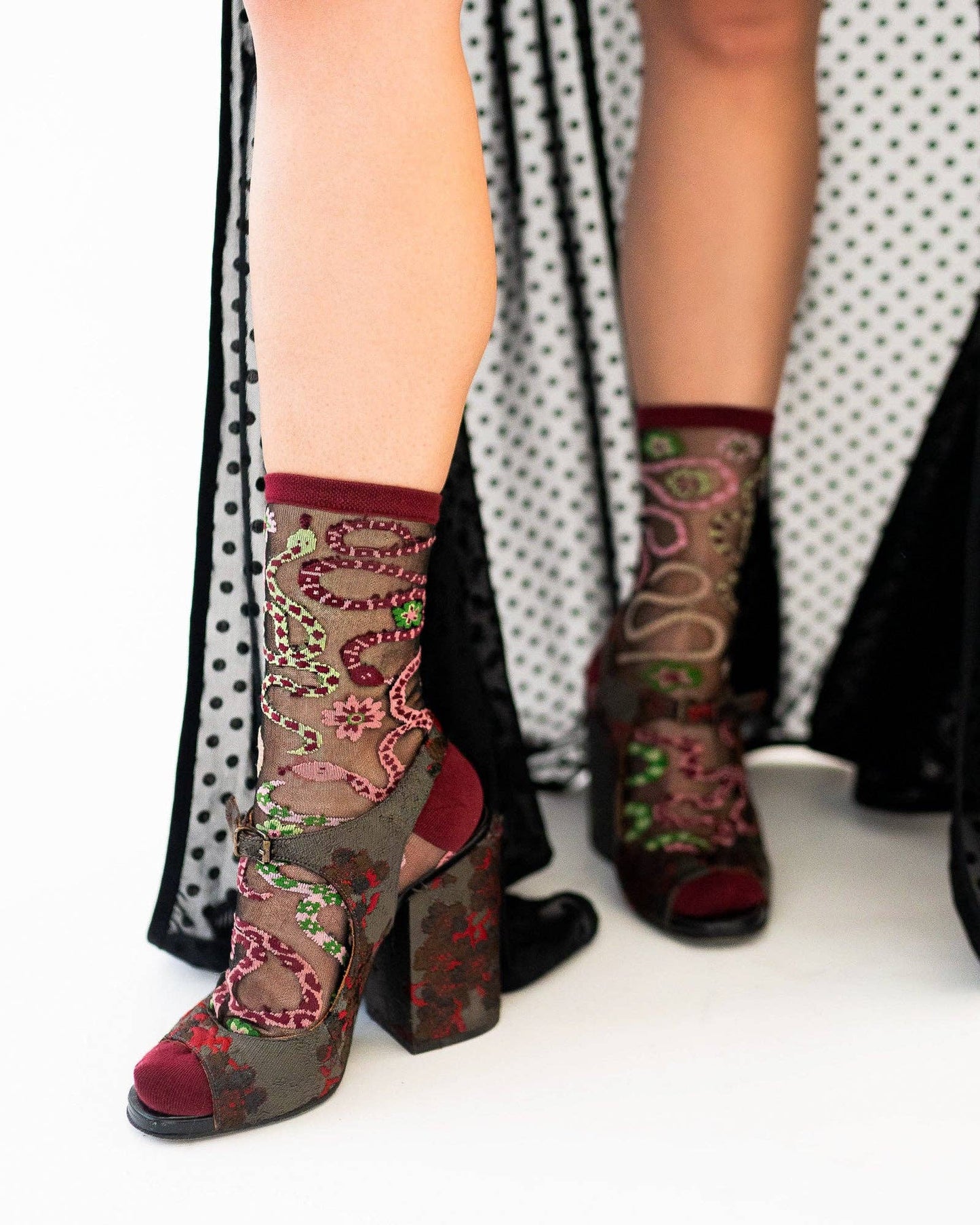 Serpentine Floral Sheer Socks