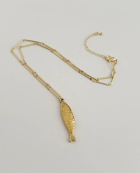 Pescare Pendant Necklace | 17"