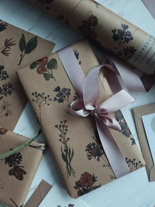 Meadow Flowers Roll Wrap