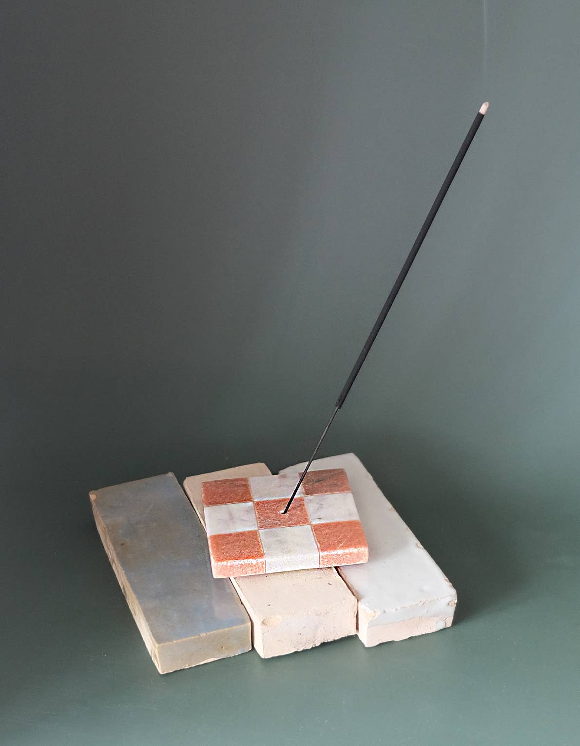 Marble Checks Incense Holder | Pink + White Marble Check