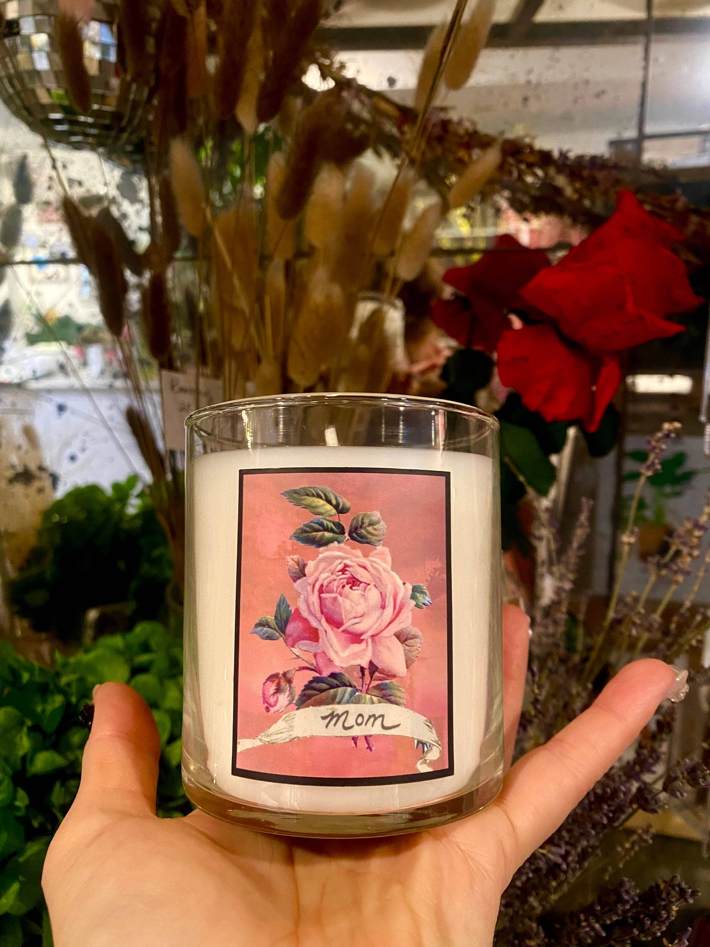 "All Moms Love a Rose" Candle