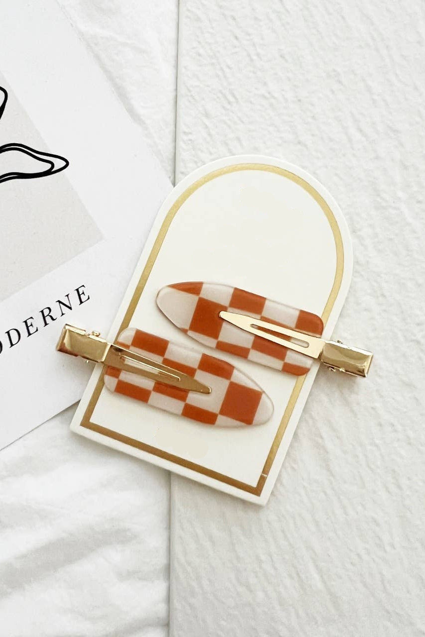 Crease Free Checkered Clips | Caramel