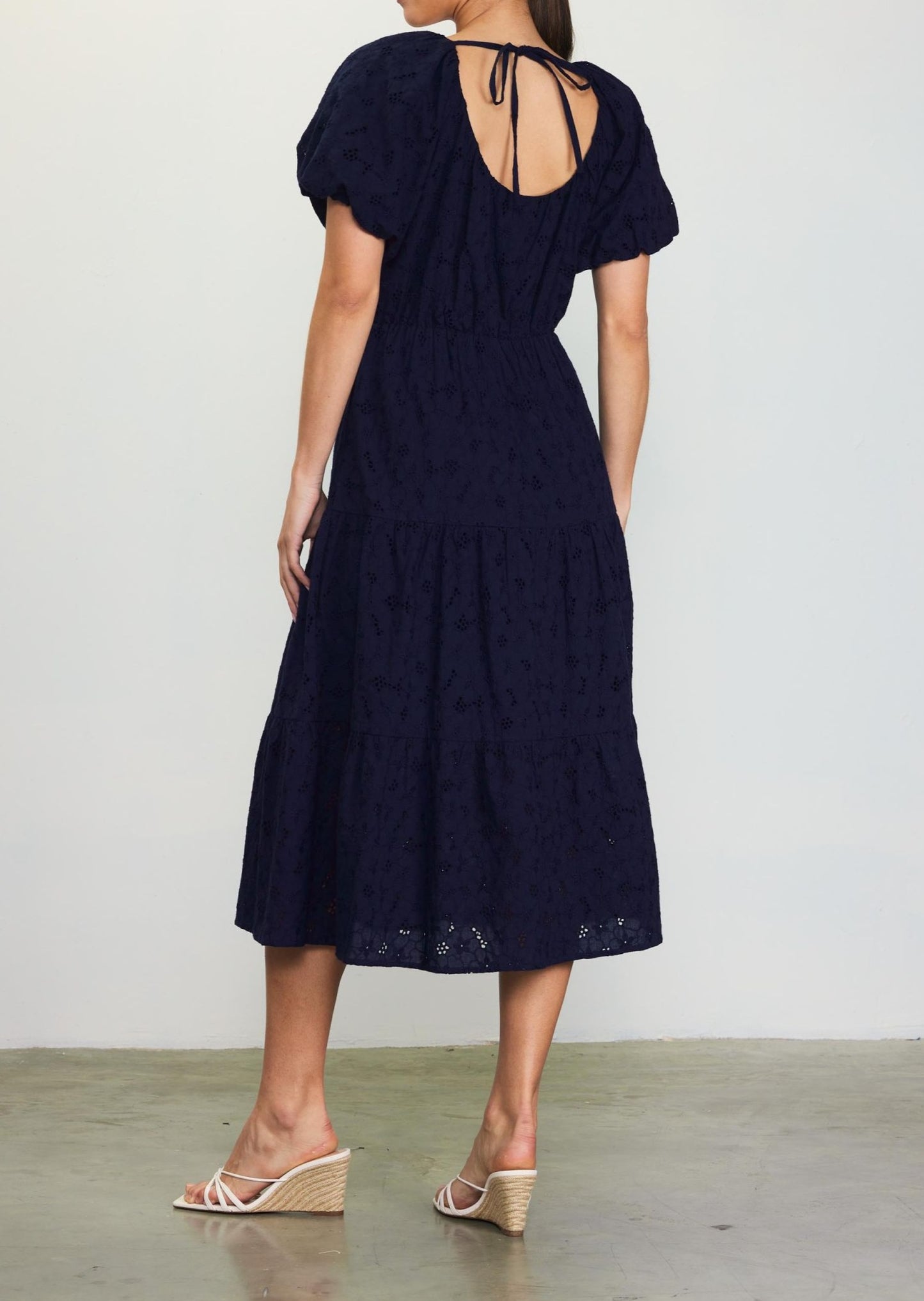 All Eyelets on Me | Navy