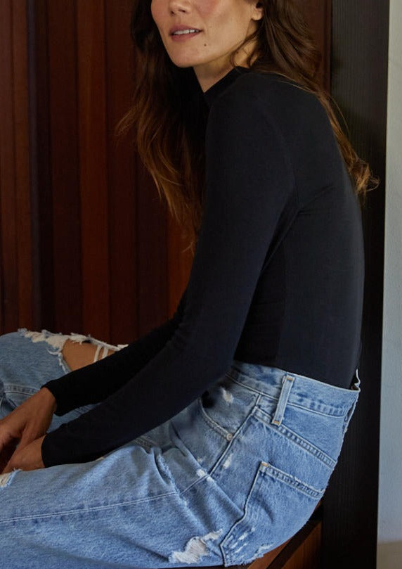 Essential Layer Top | Black