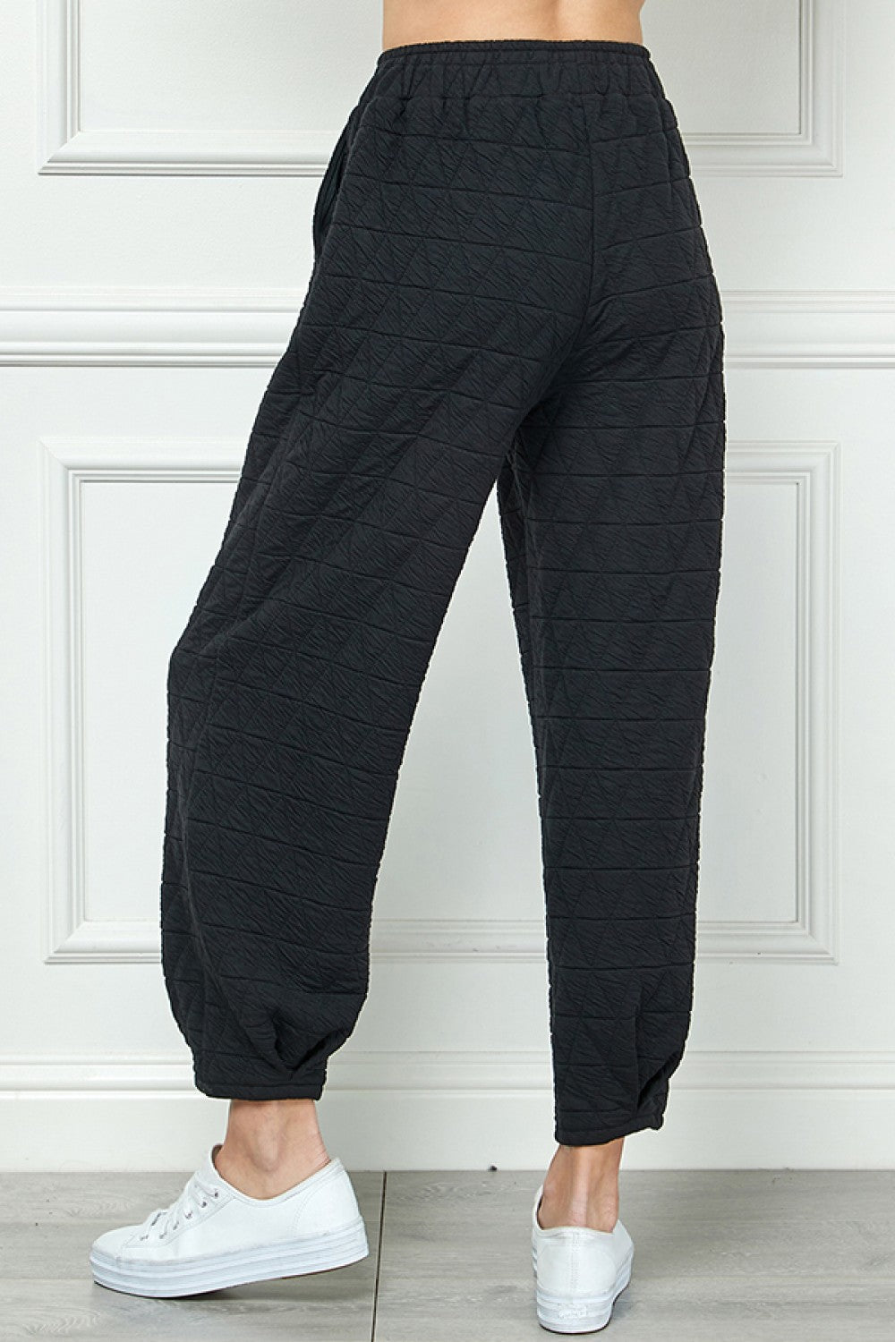 Quilted Pin Tucked Pants | Black