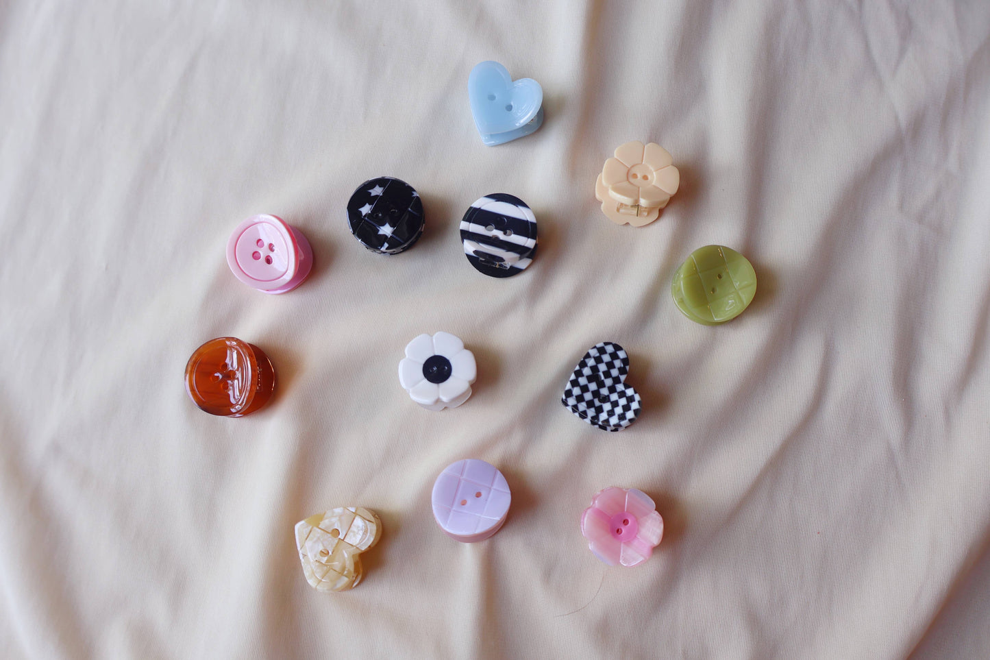 Button Mini Claw Set | Folklore