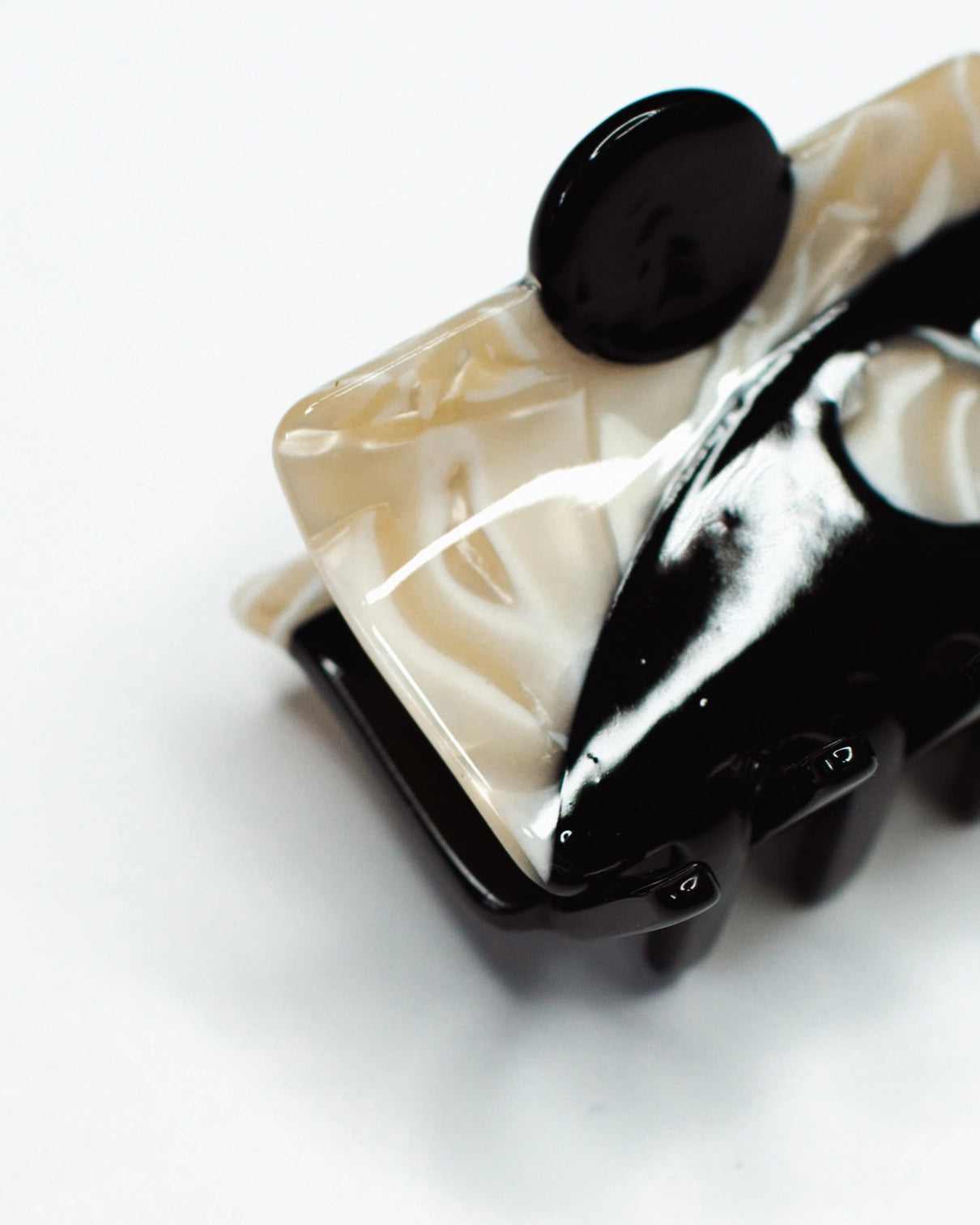 Mini Yin Yang Hair Clip