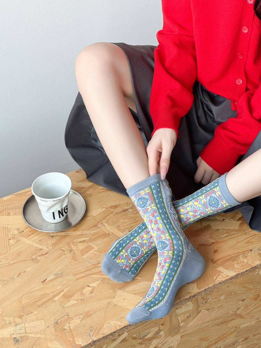 Textured Floral Ribbon Socks | Blue