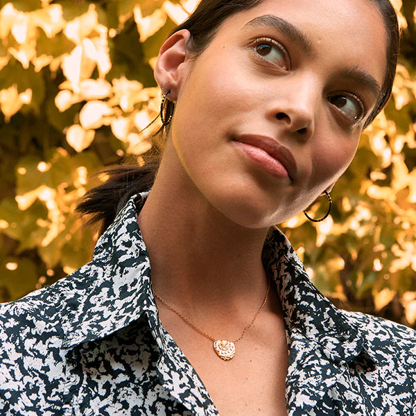 Zoe Hoops Small | Beige