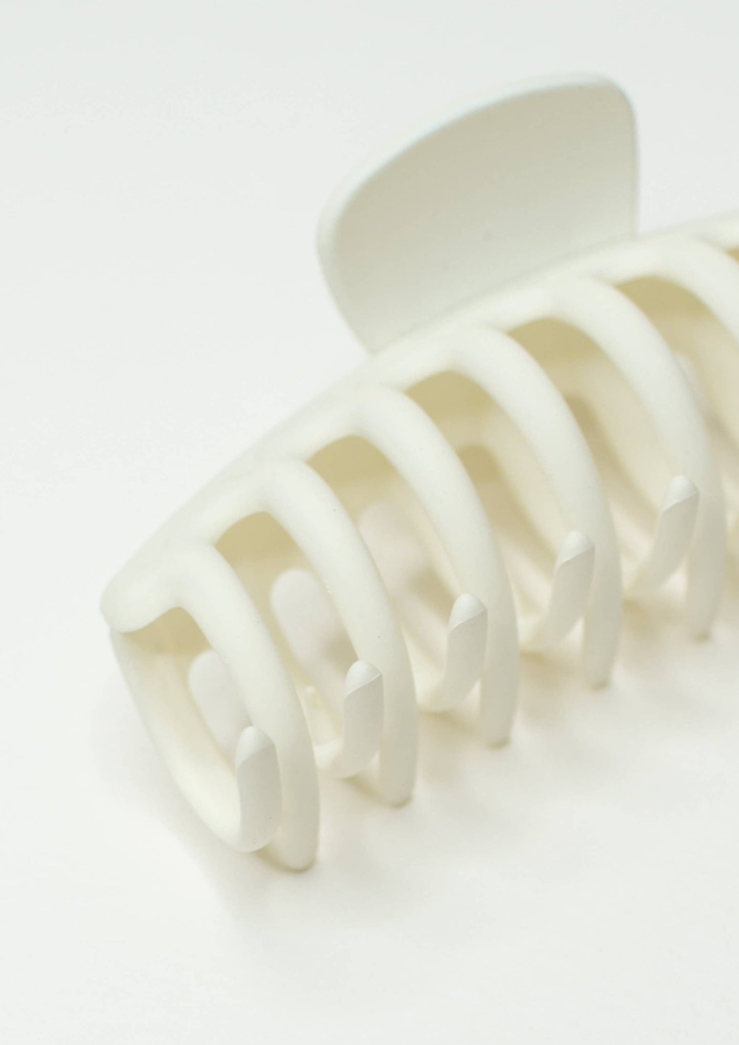 Pastel Hair Claw | White