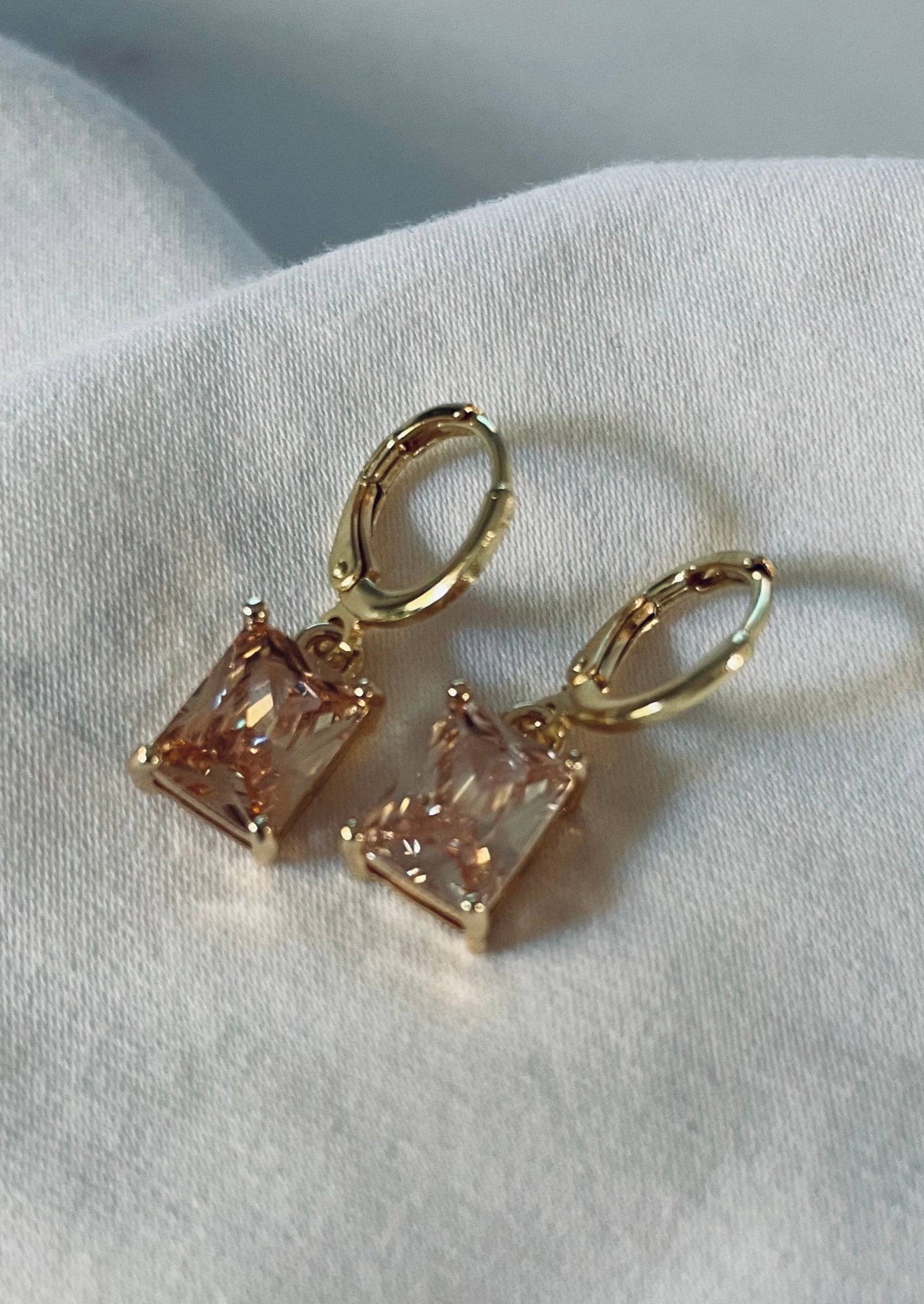 Peach Stone Huggies