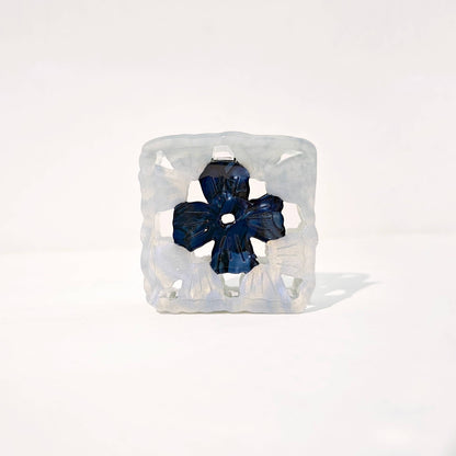 Granny Square Claw | Blueberry