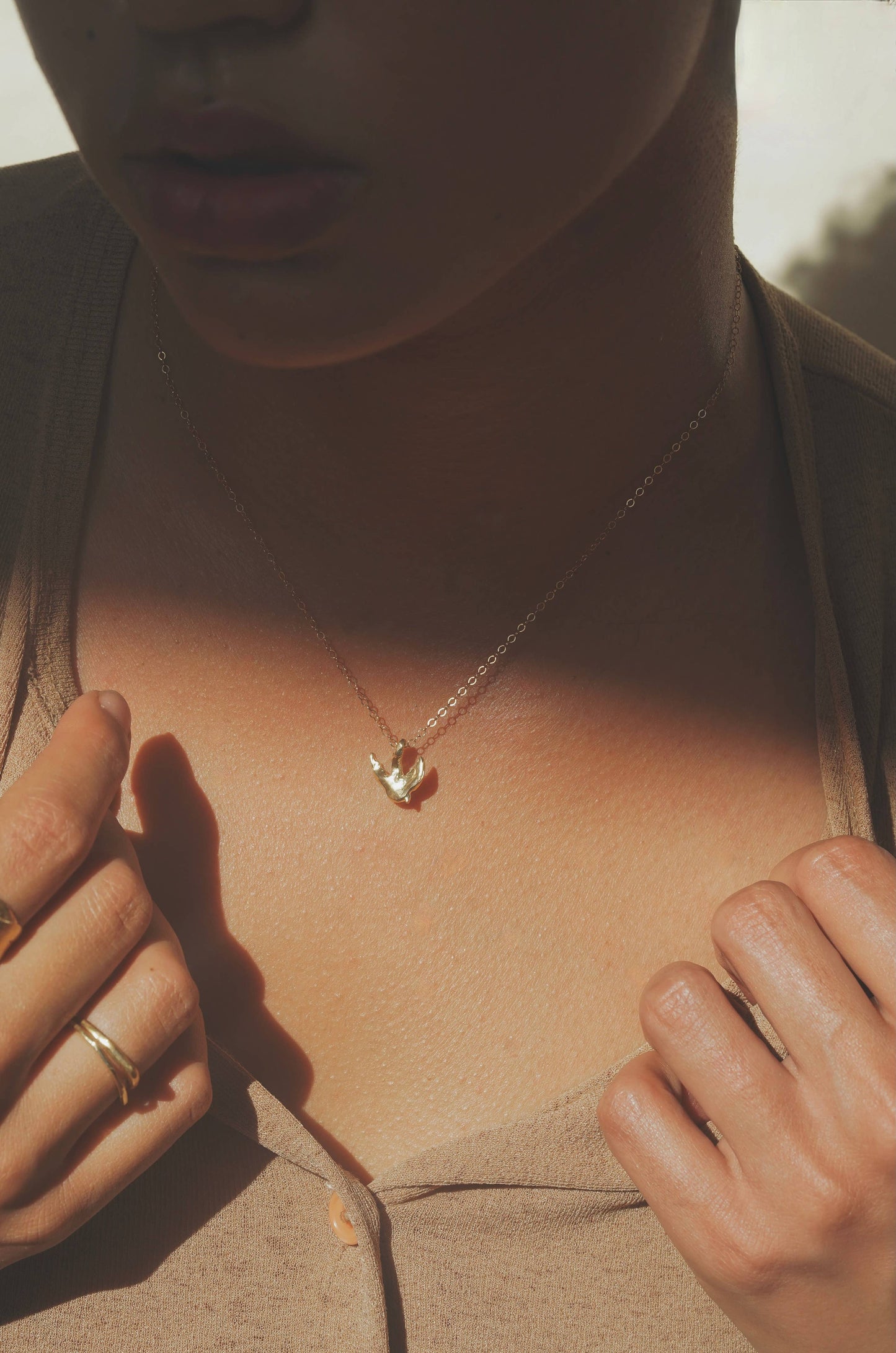 Avis Necklace | 20" Box Chain