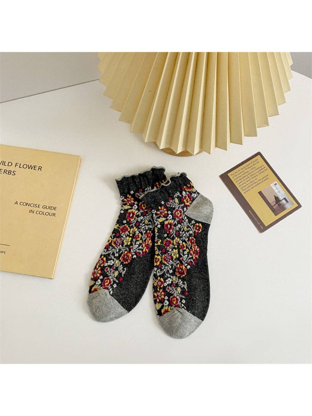 Floral Ruffle Ankle Socks | Khaki