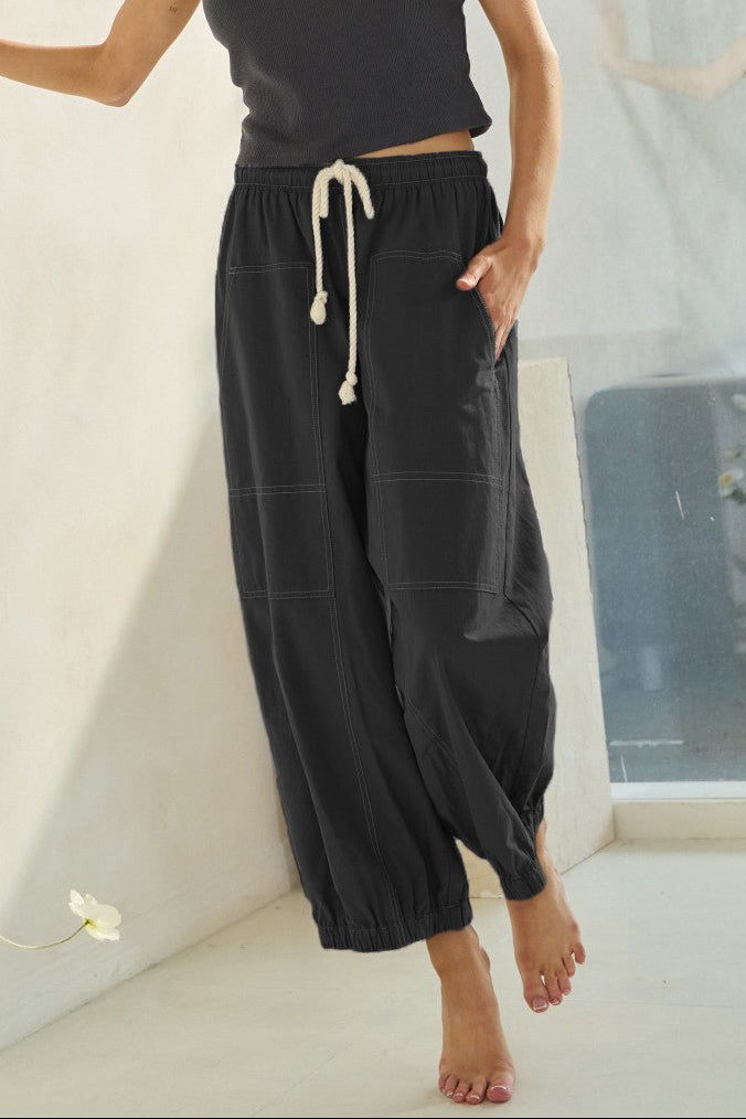 Contrast Stitching Pants | Black