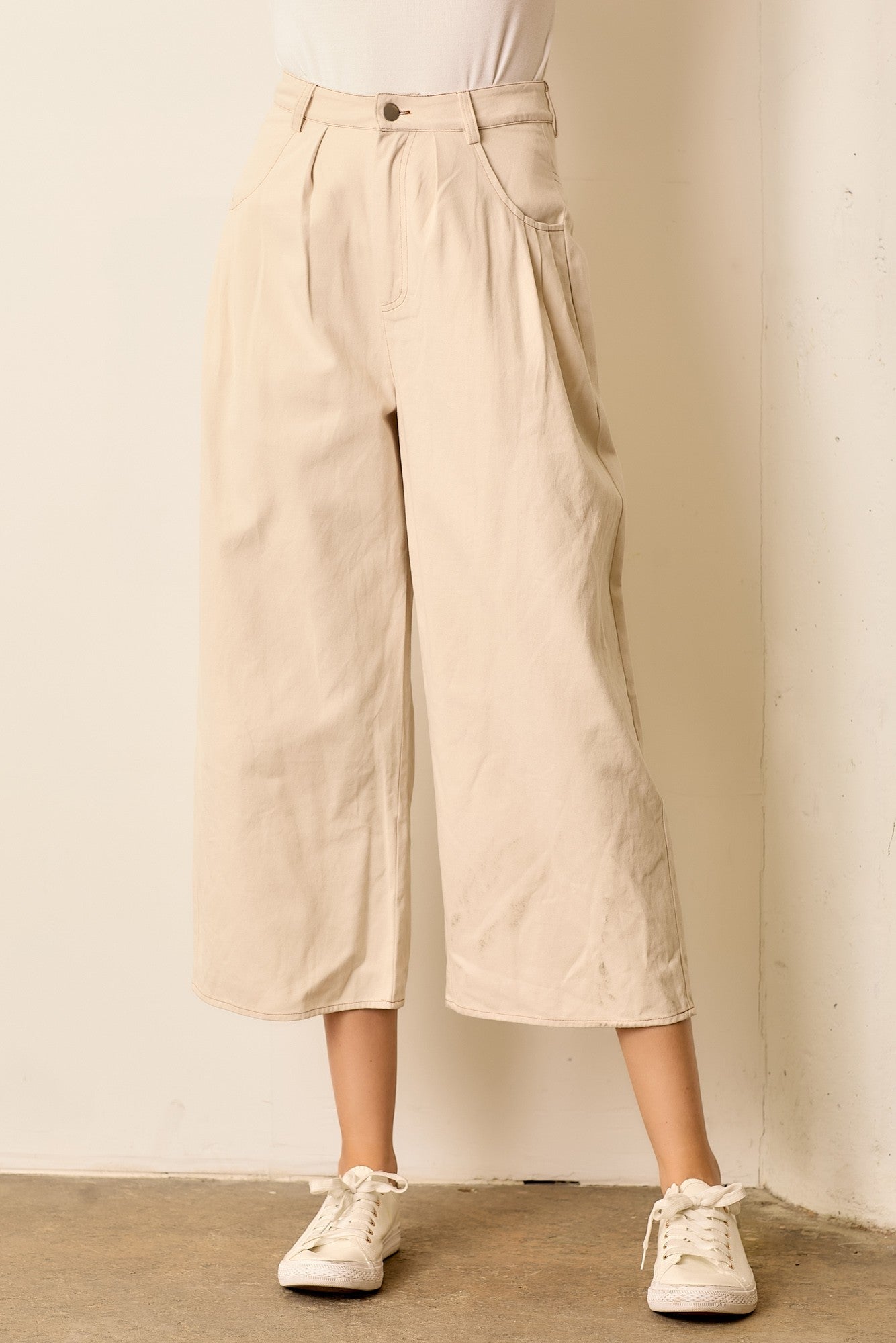 Wide Leg Pleated Denim | Sand