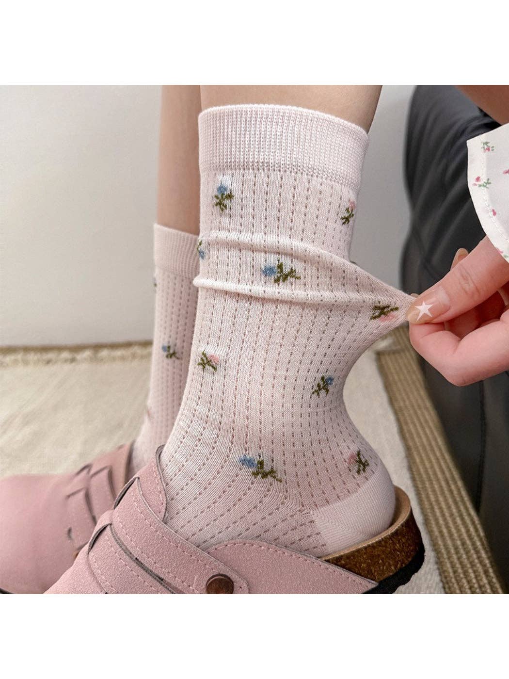 Tiny Floral Ribbed Socks | Pink
