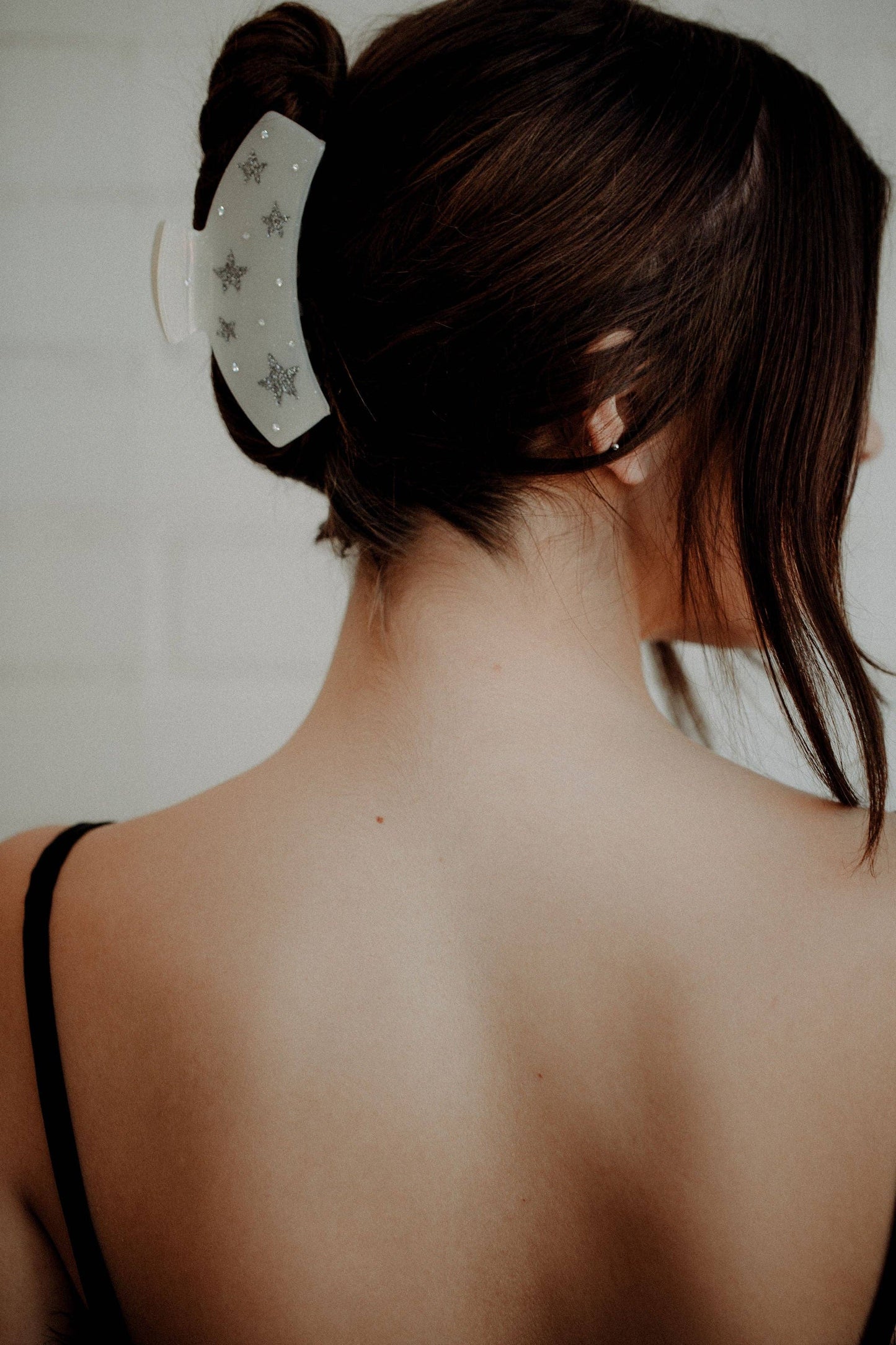 Shimmer Claw | Cream + Silver