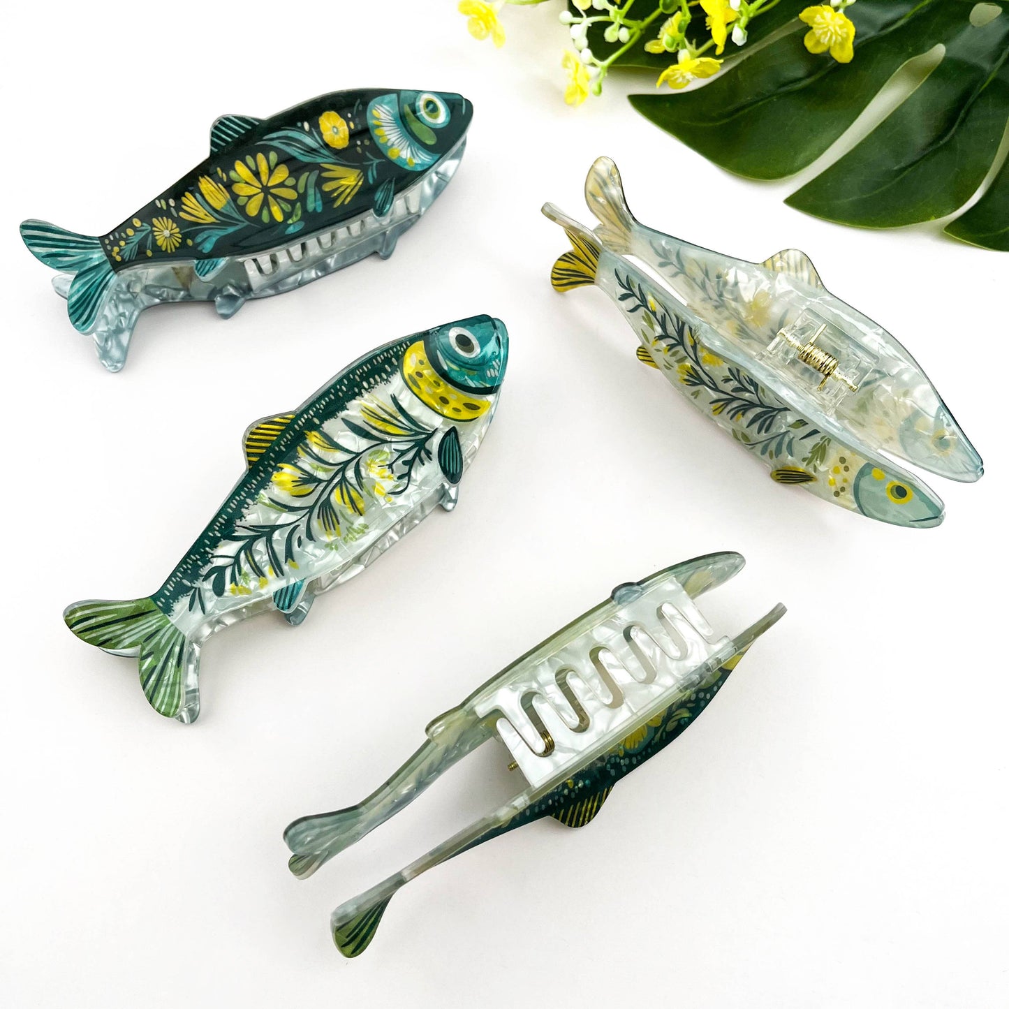 Green Sardine Hair Claw | Dark Green