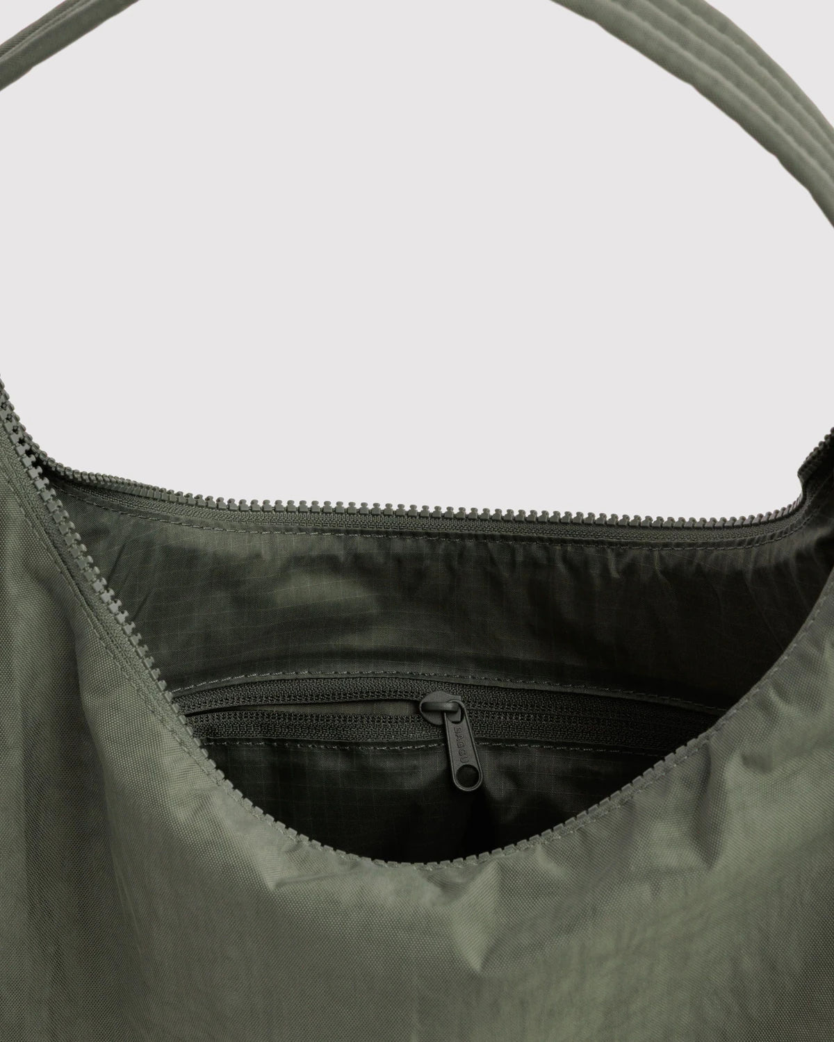 Nylon Shoulder Bag | Caper