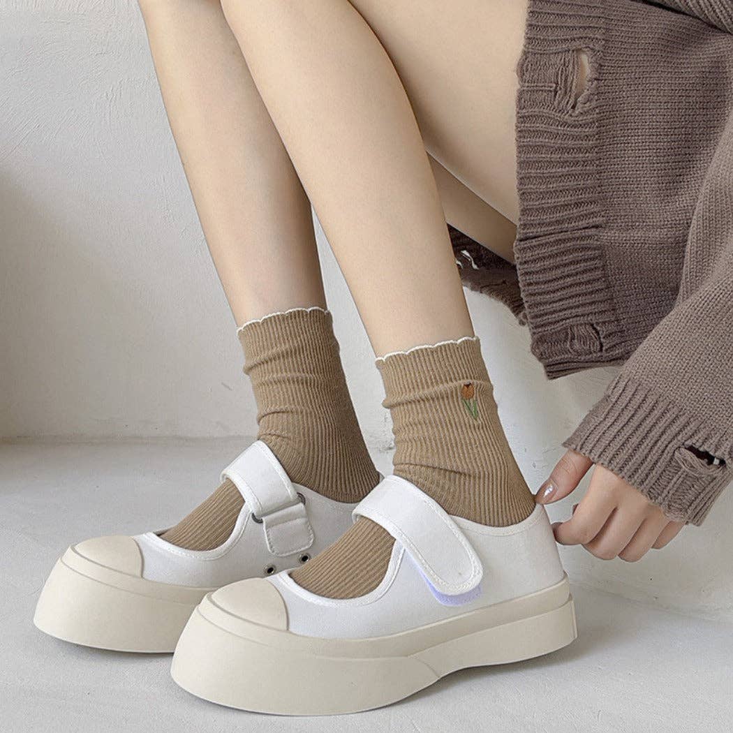 Floral Tulip Socks | Light Brown