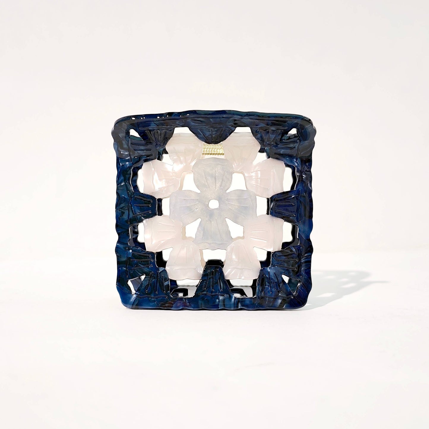Granny Square Claw | Blueberry