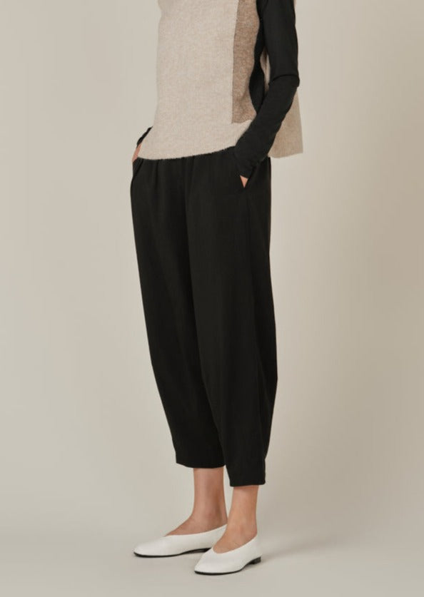 Tencel Barrel Pants | Black