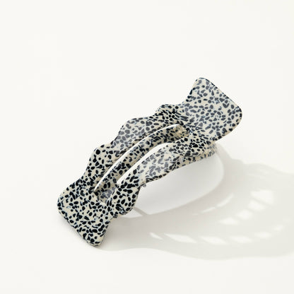 Scalloped Flat Claw Clip | Assorted Colors