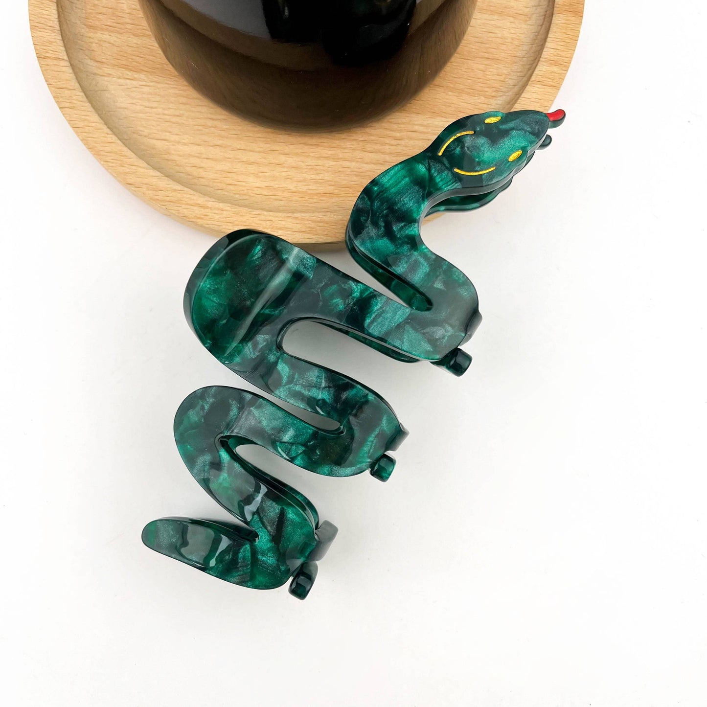 Green Snake Hair Claw