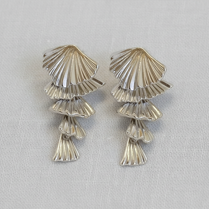 Shells Fan Drop Earrings | Silver