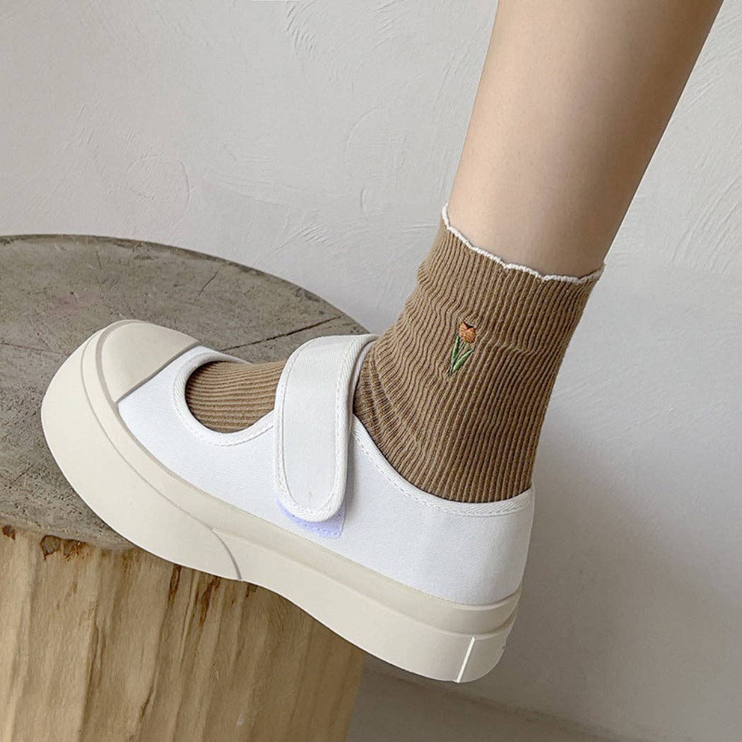 Floral Tulip Socks | Light Brown