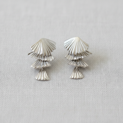 Shells Fan Drop Earrings | Silver