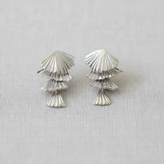 Shells Fan Drop Earrings | Silver