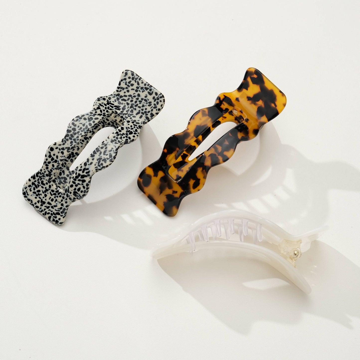 Scalloped Flat Claw Clip | Assorted Colors