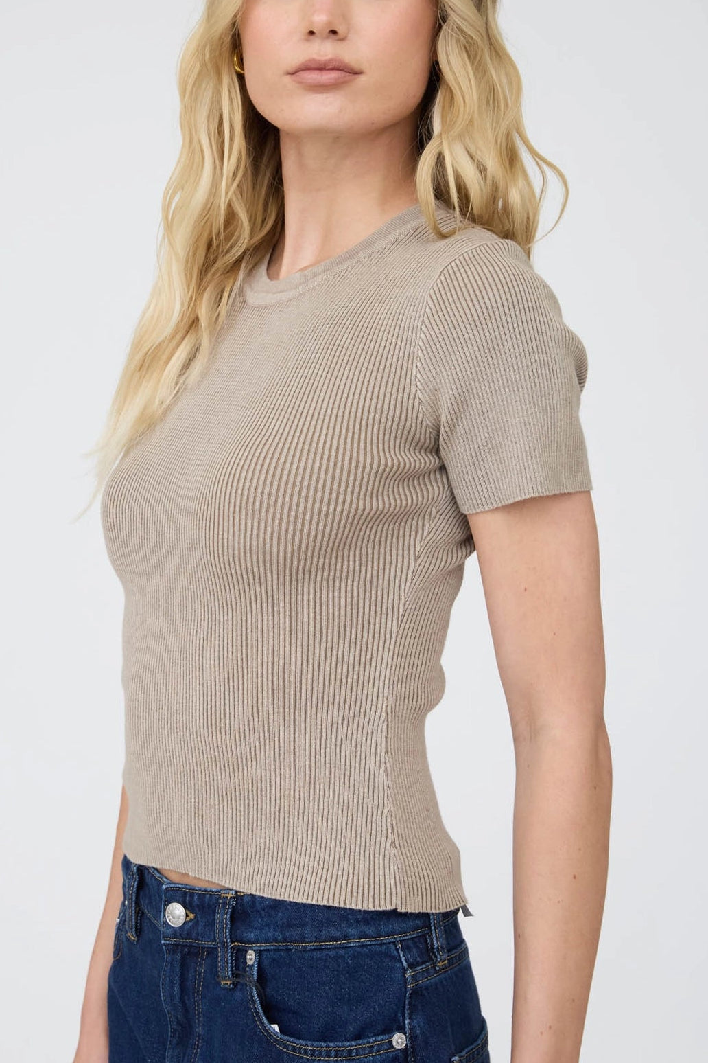 Ainsley Ribbed Knit Tee | Mocha