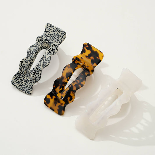 Scalloped Flat Claw Clip | Assorted Colors