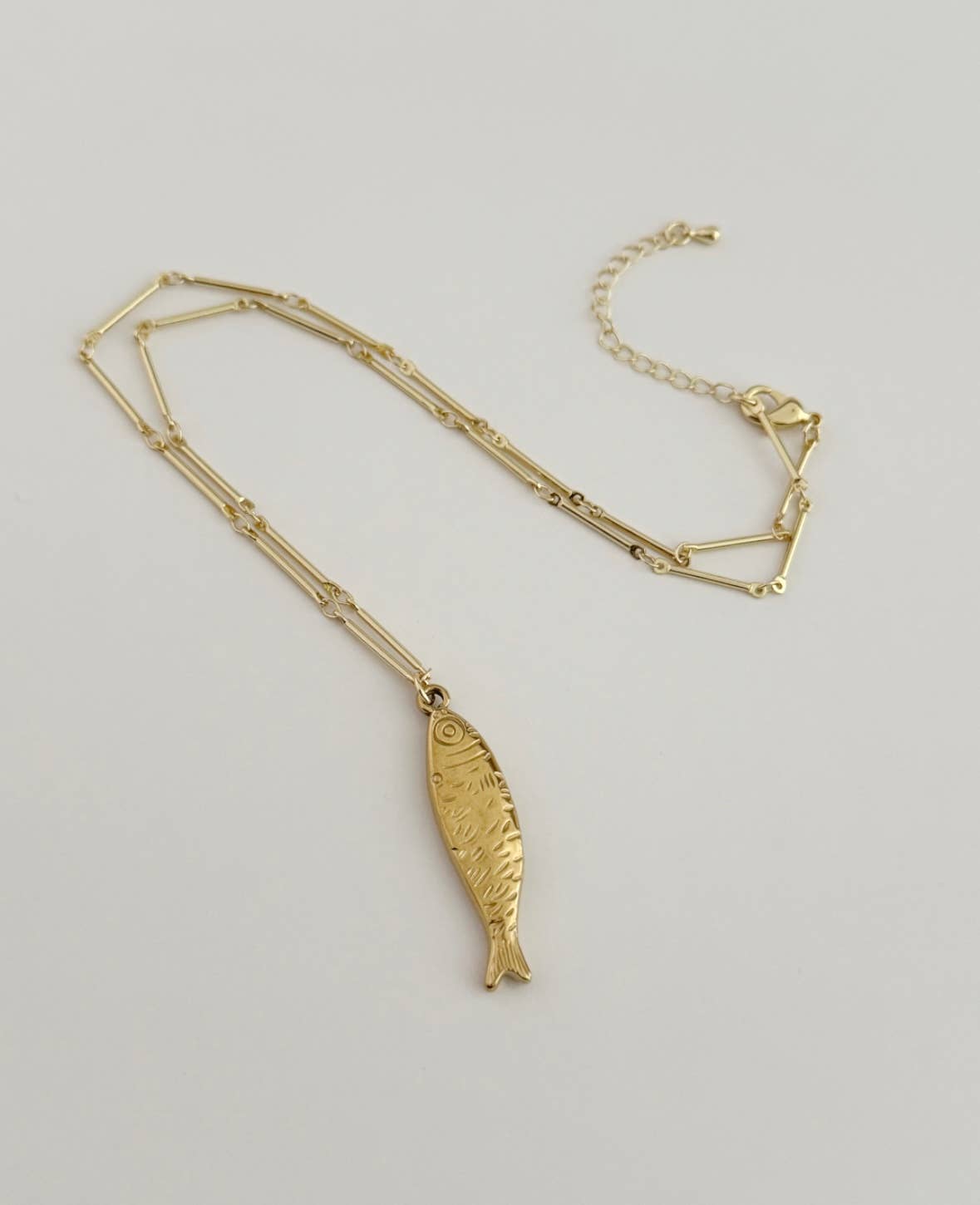 Pescare Pendant Necklace | 17"