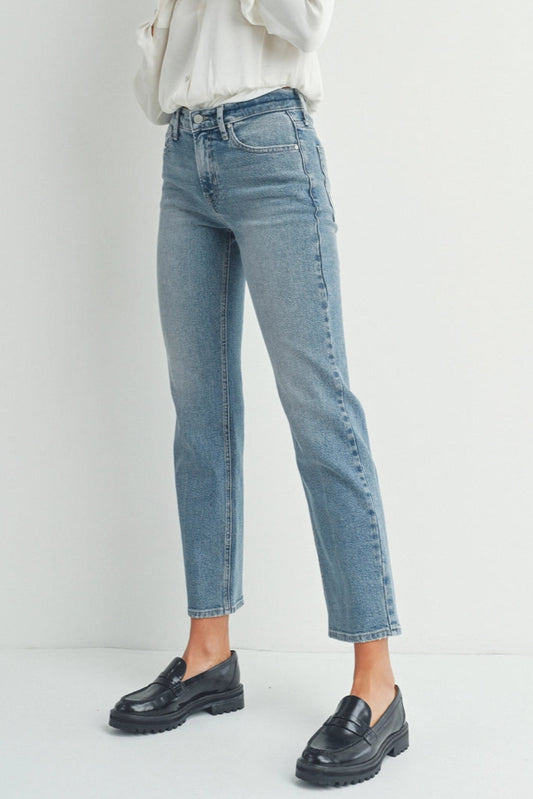 Clean Break Straight Denim | Medium Wash
