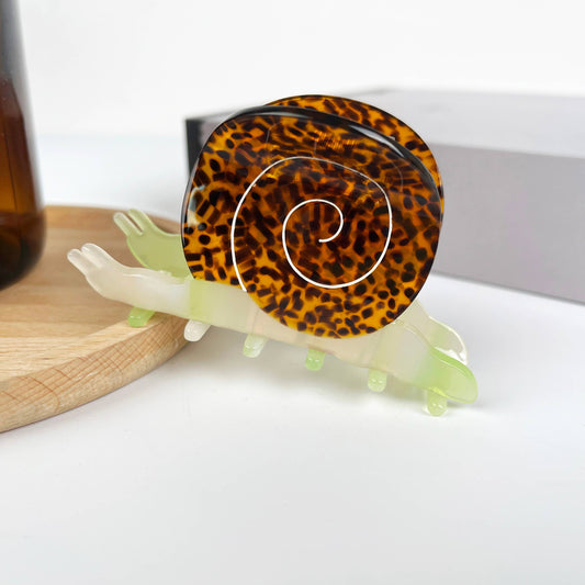 Forest Snail Hair Claw