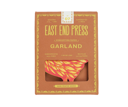 Chickens Concertina Garland