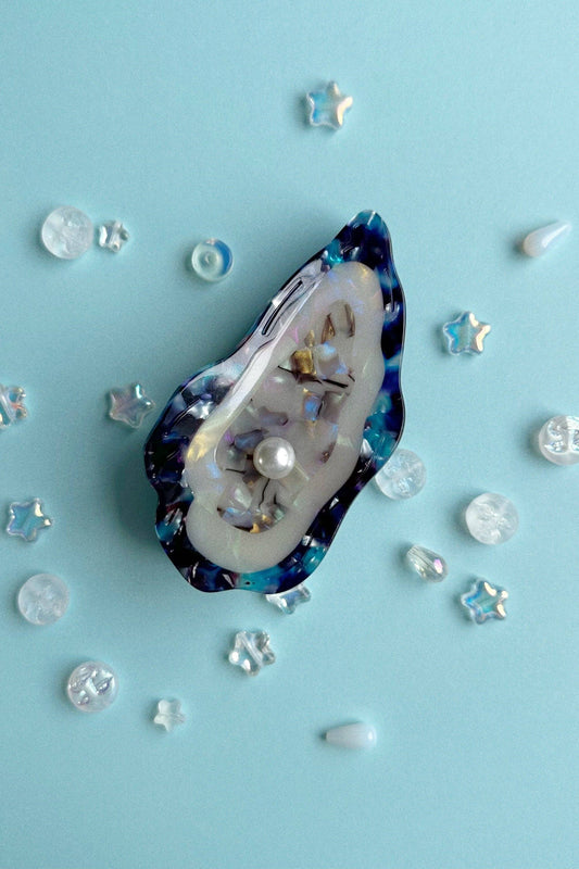 Oyster Hair Clip