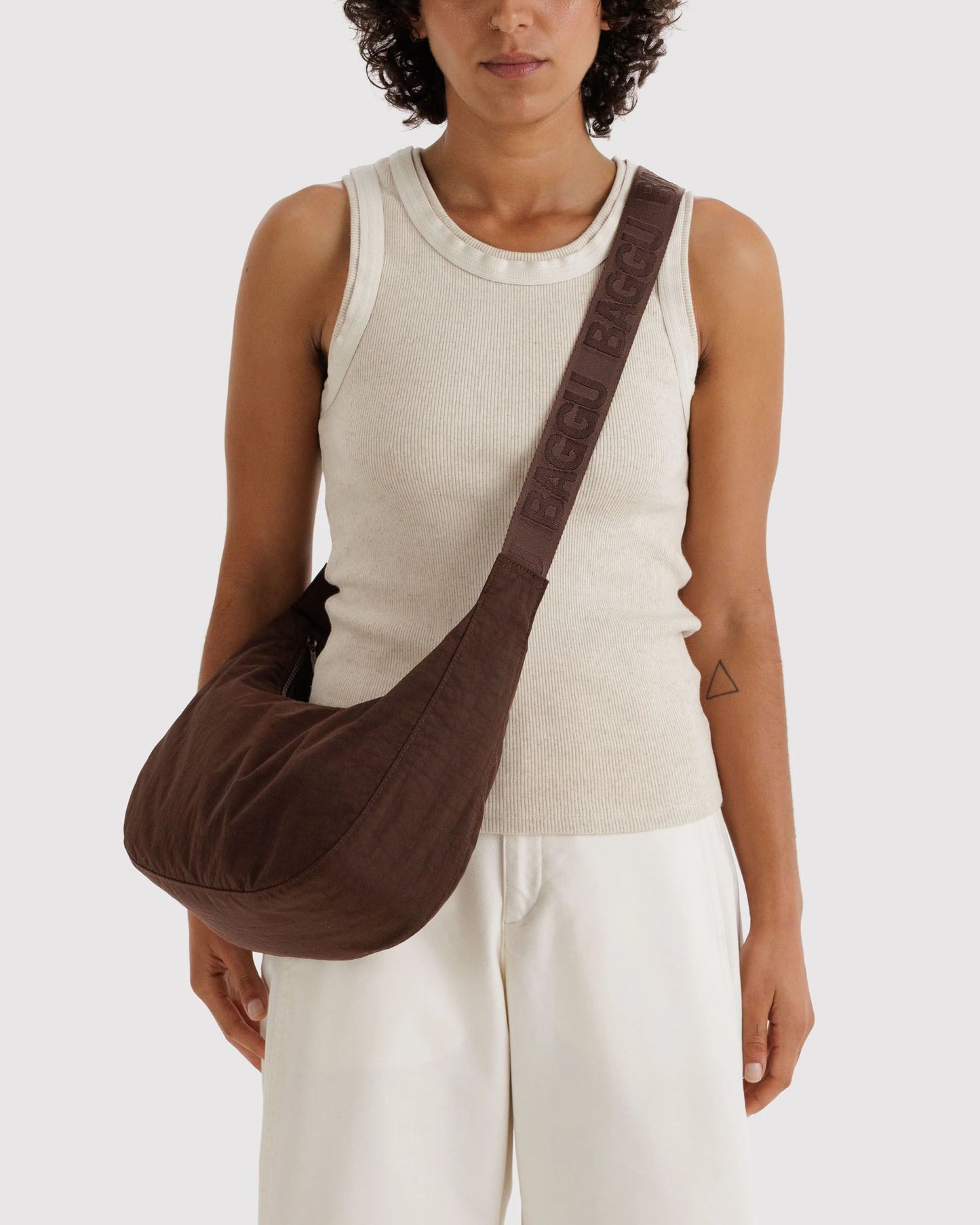 Medium Crescent Bag | Coffee