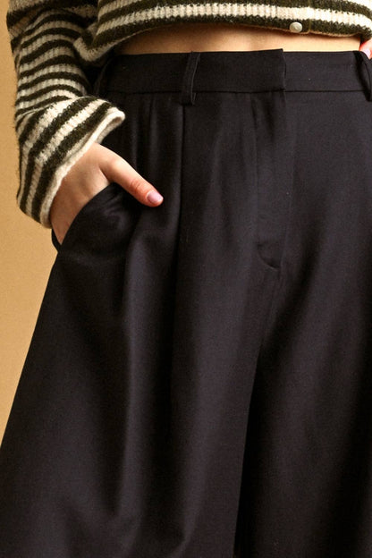 Pleated Bermuda Trouser Shorts | Charcoal
