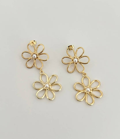 Fiore + Pearl Earrings