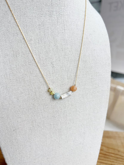 Snake Chain Beaded Necklace | Light