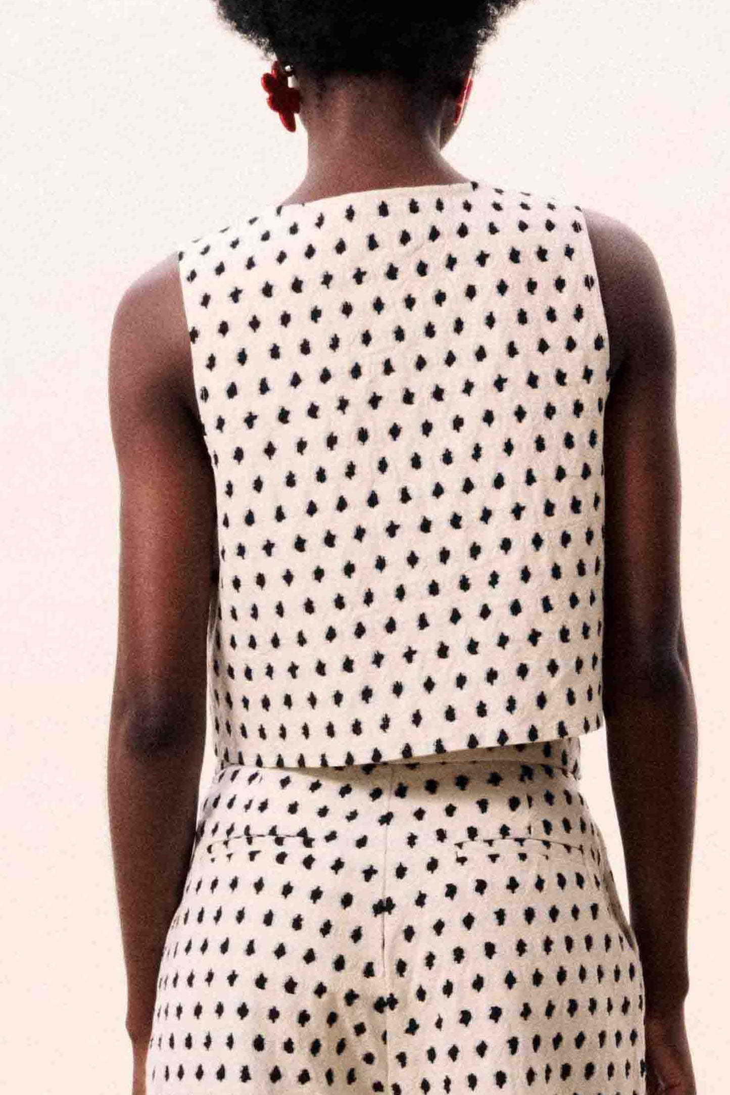 À Pois Sleeveless Blouse
